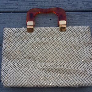Vintage shimmer chainmail clutch with acrylic handles